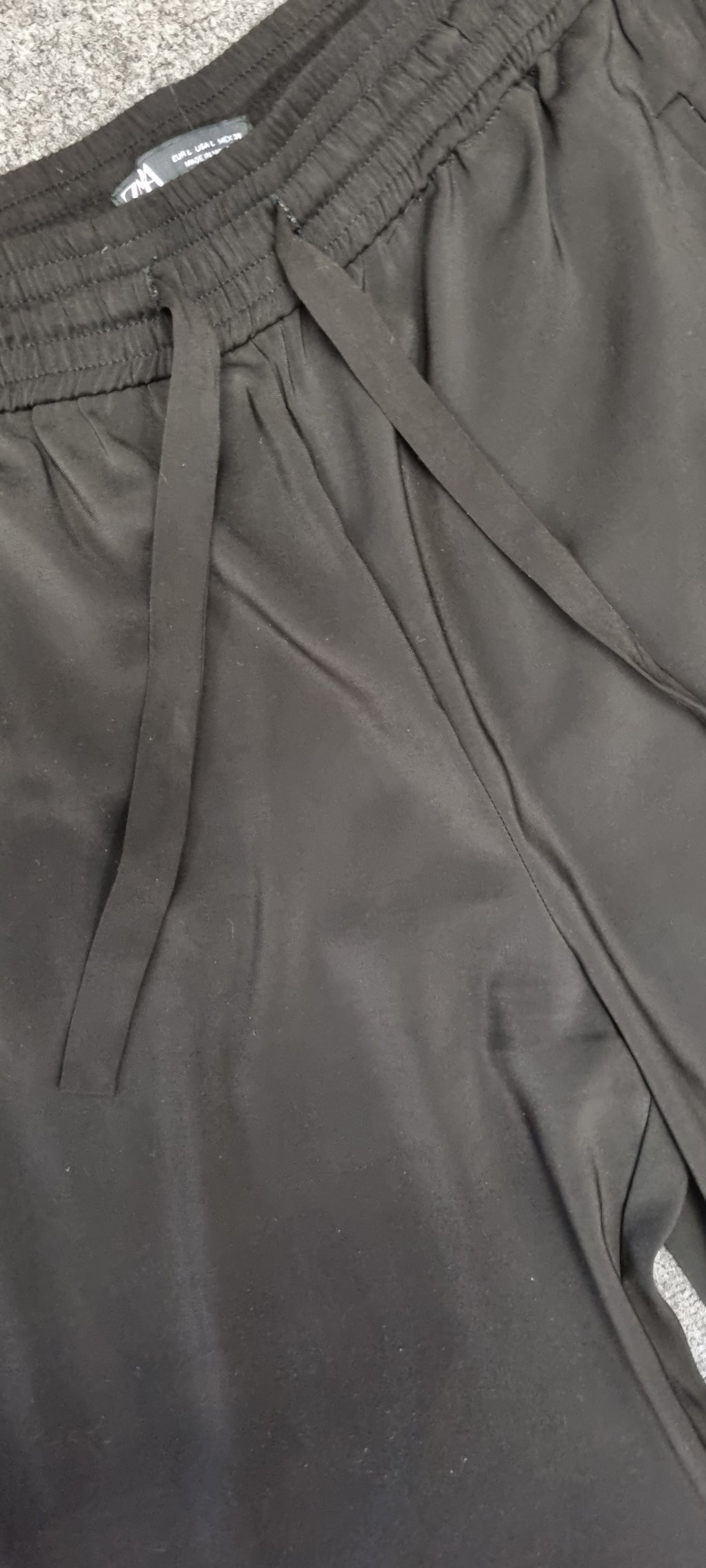 Zara black wide leg cropped trousers