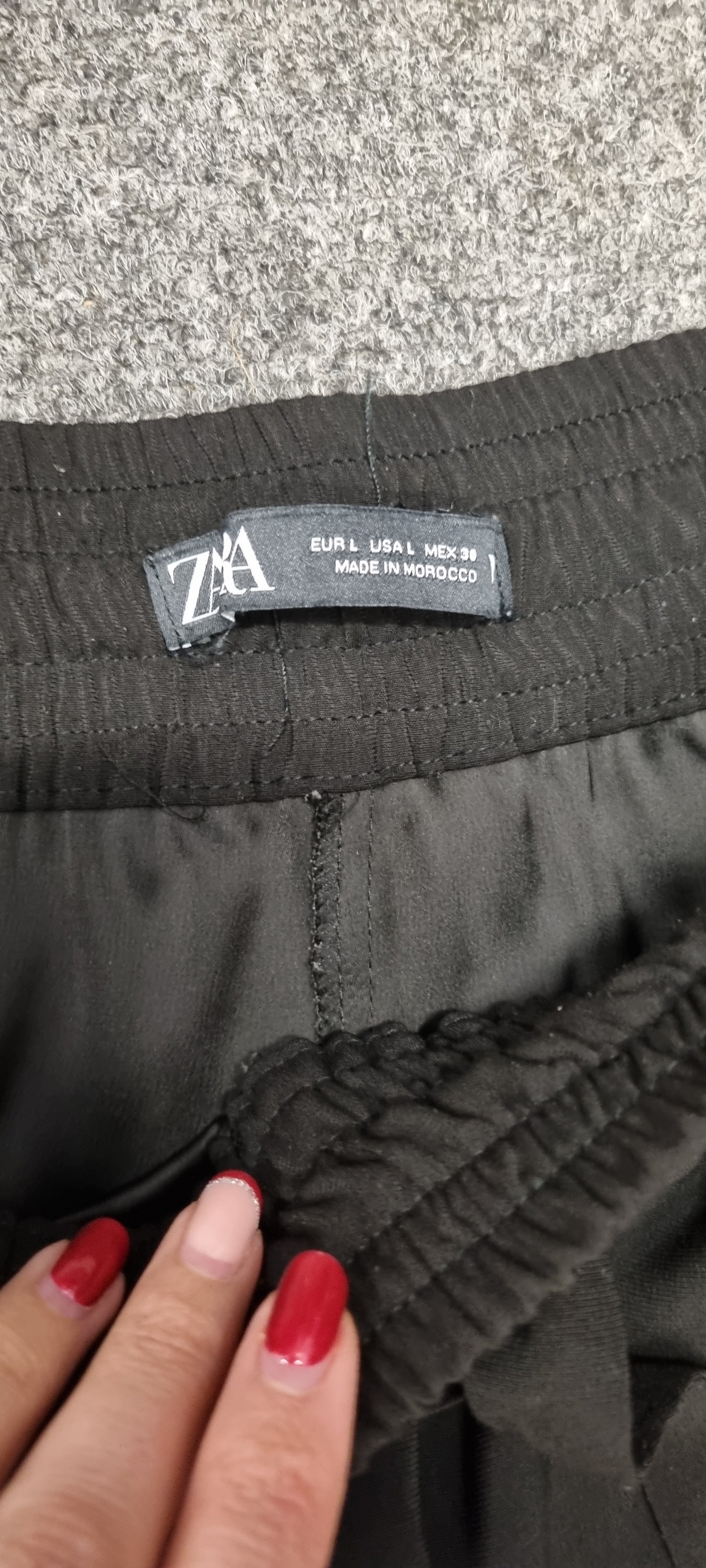 Zara black wide leg cropped trousers
