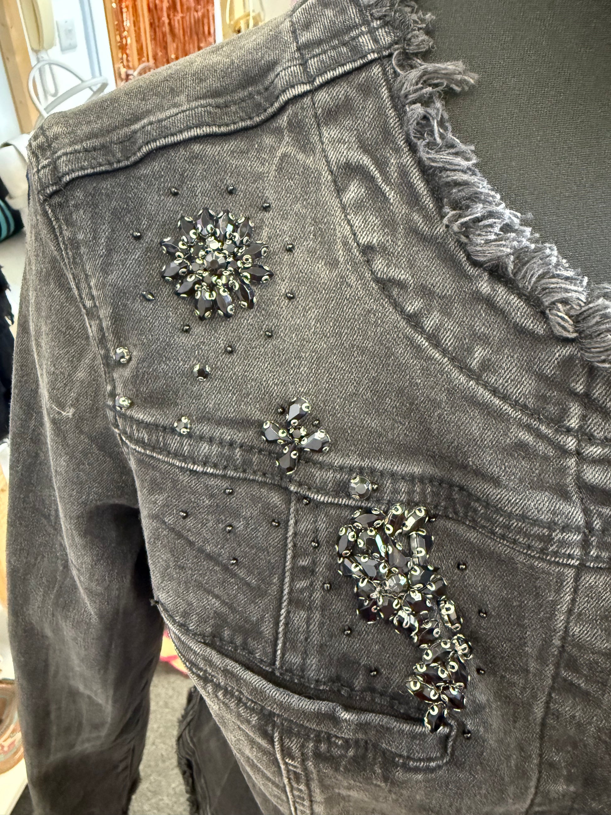 Oltre denim fringed edge collarless jacket
