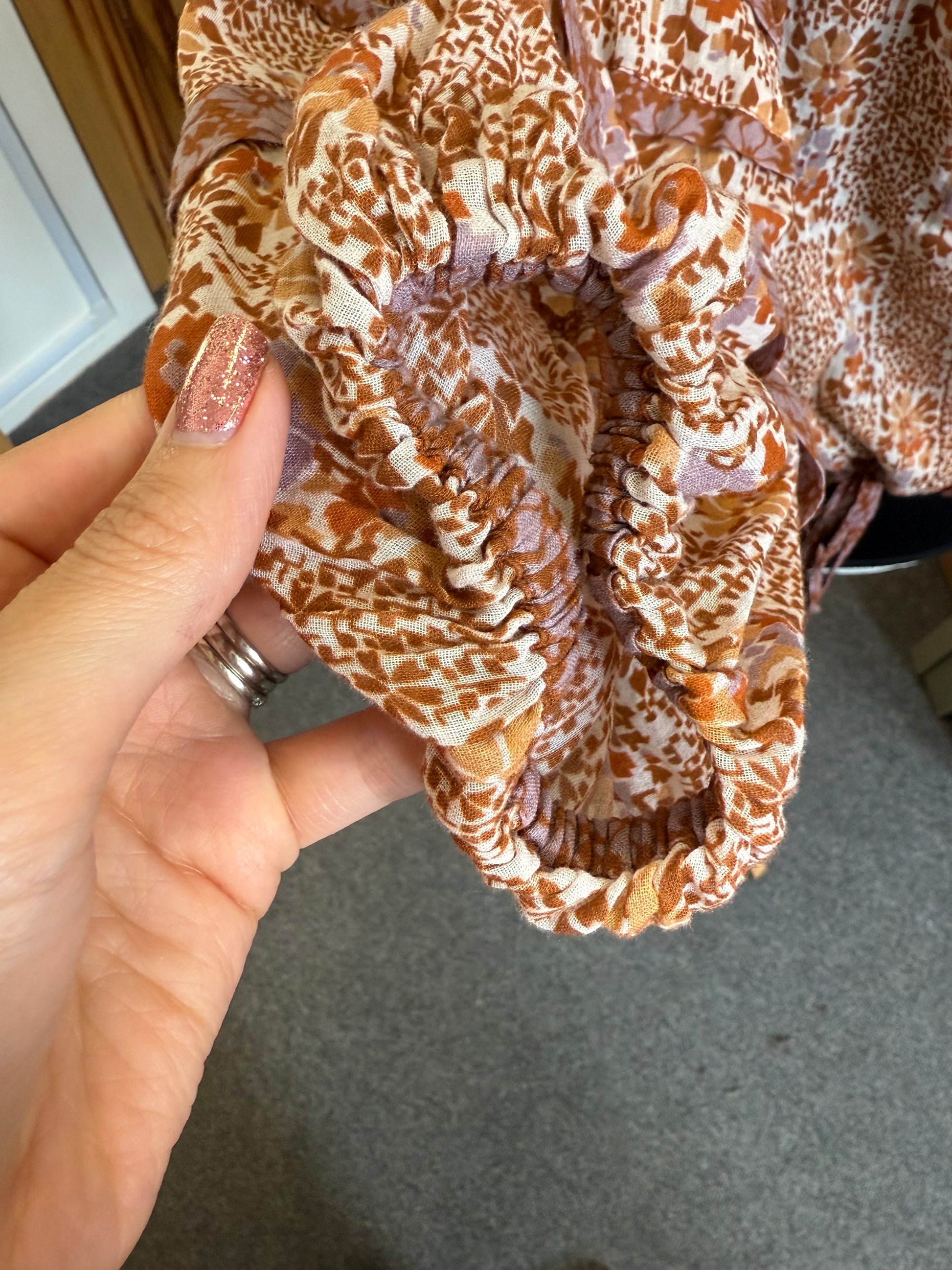 Floral button fastening long sleeve blouse