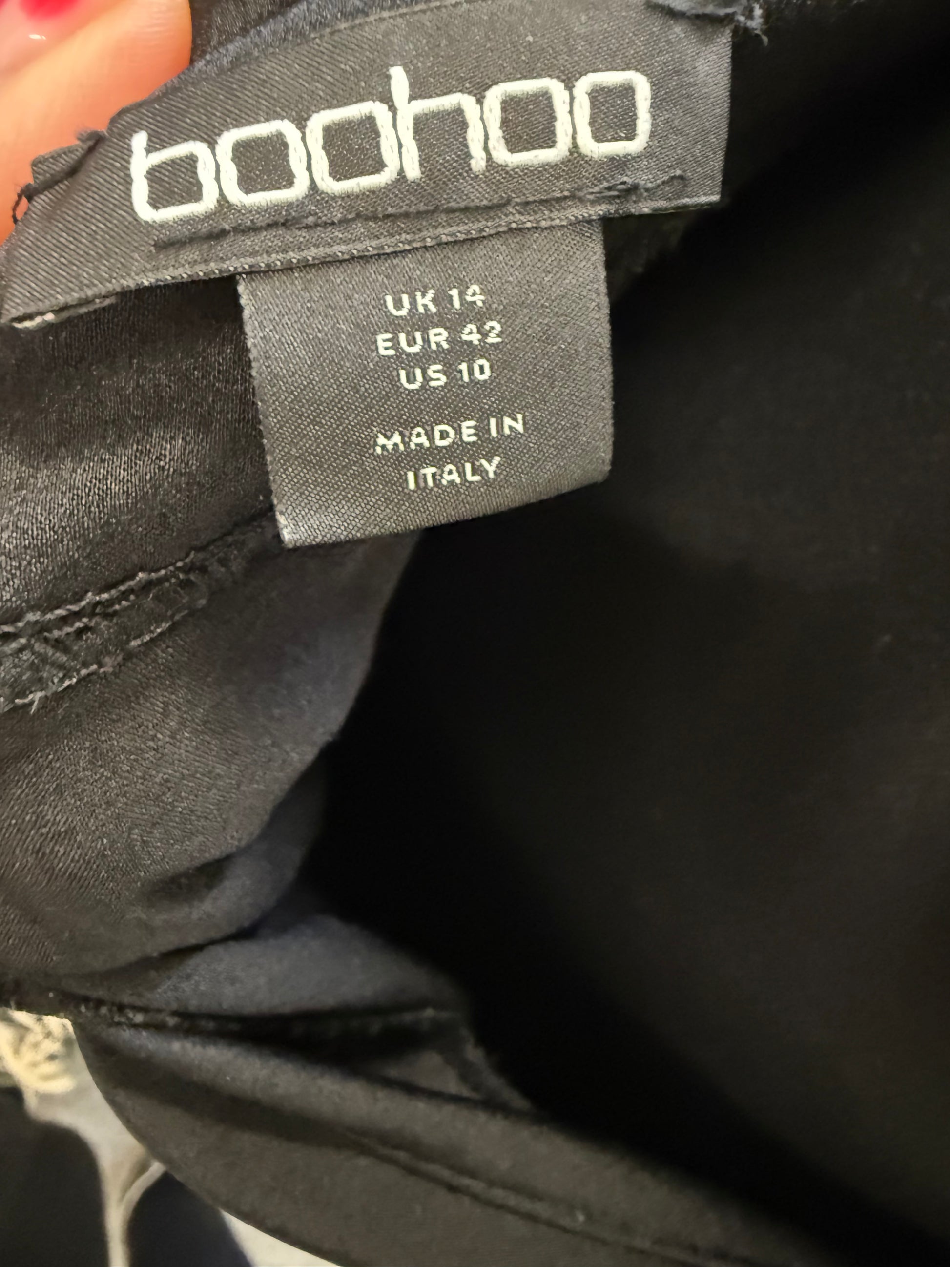 Boohoo black maxi skirt