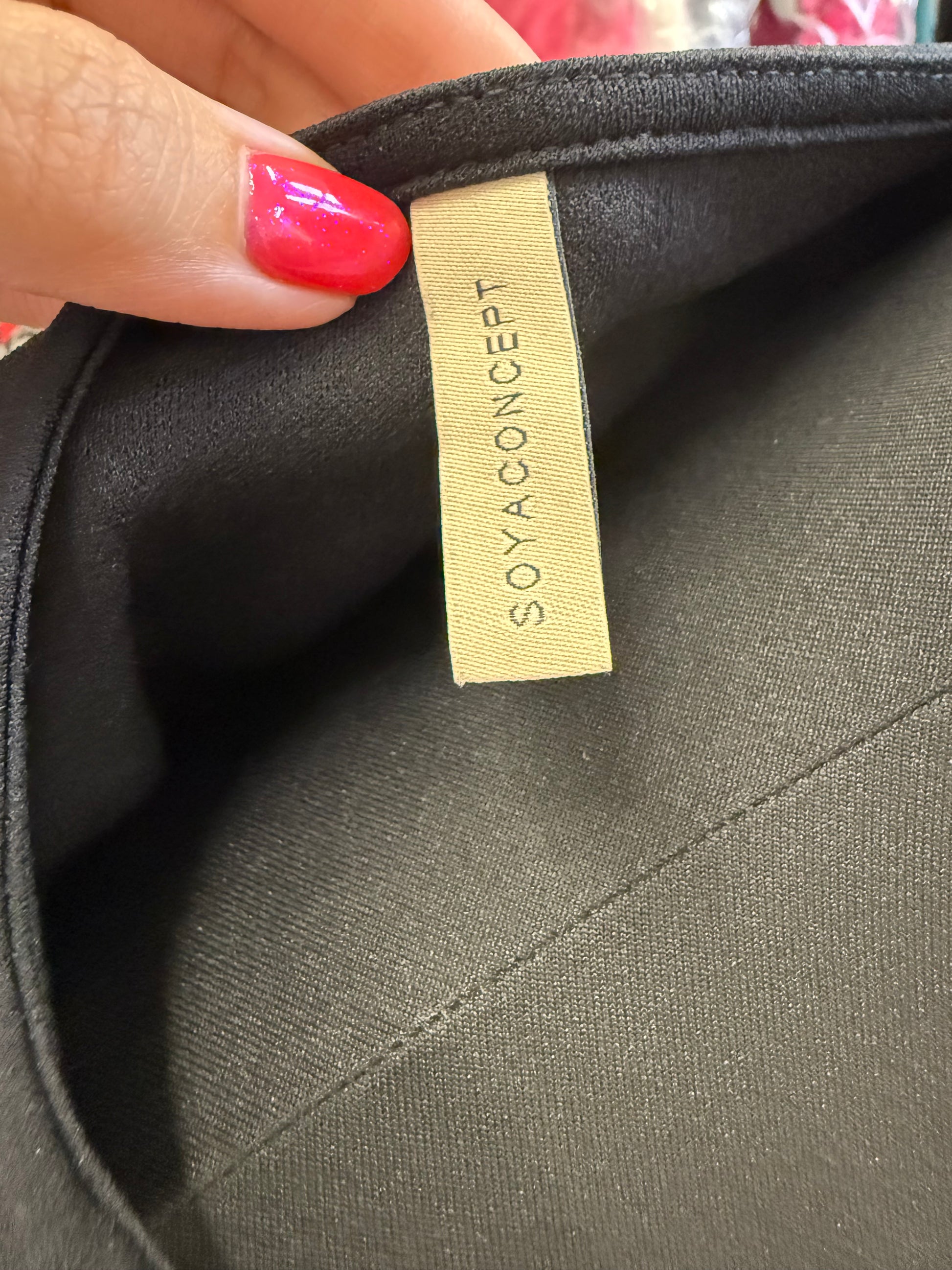 Soya Concept black pouffe sleeve midi dress