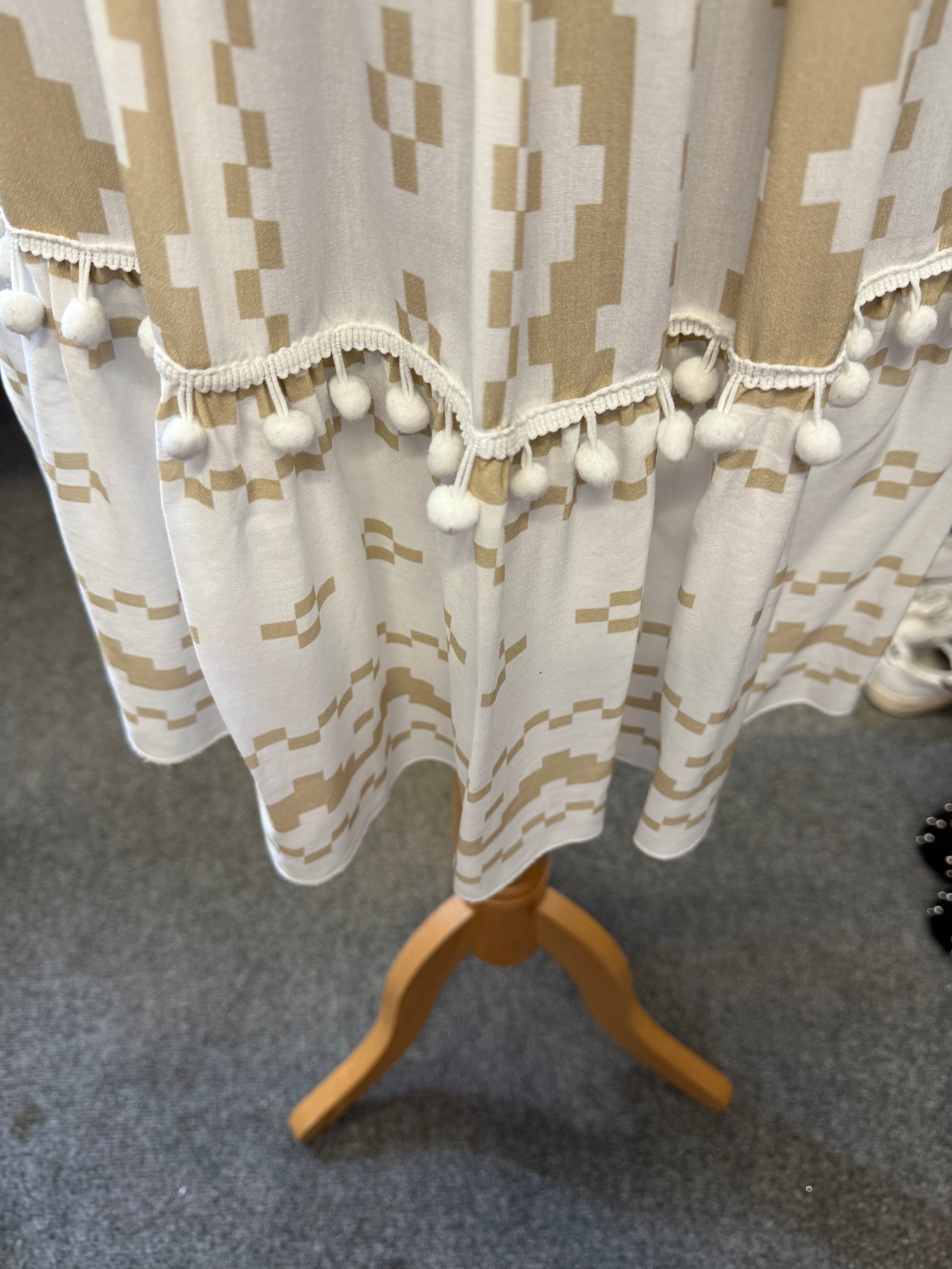 Beige and white pom pom tassel summer dress