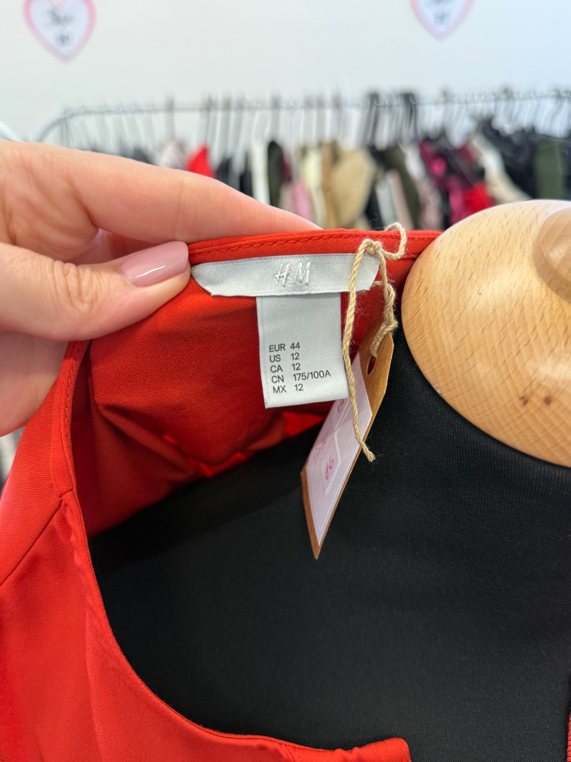 H&M sleeveless orange top