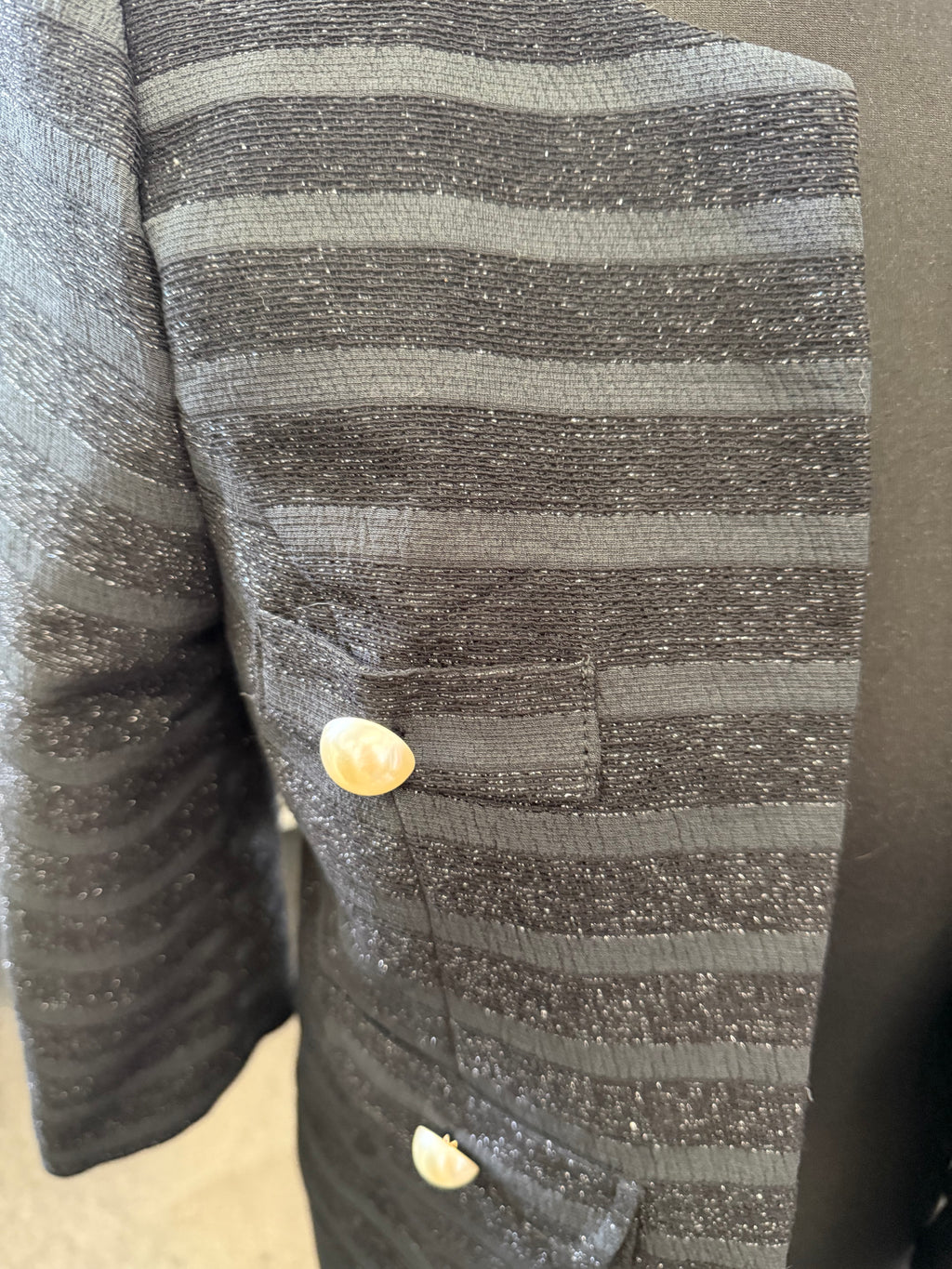 Very black glitter collarless button 3/4 sleeve jacket