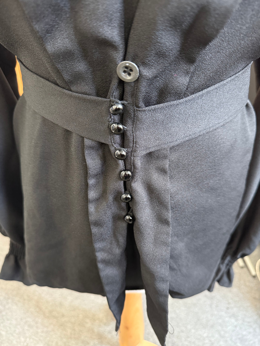 Boohoo long sleeve belted top