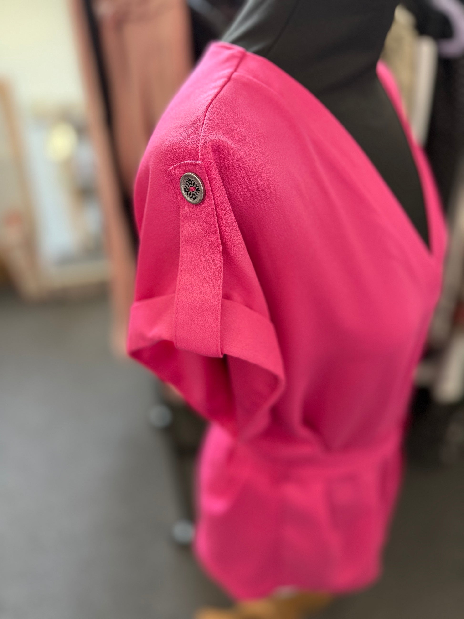 Pink tie waist v-neck button sleeve top