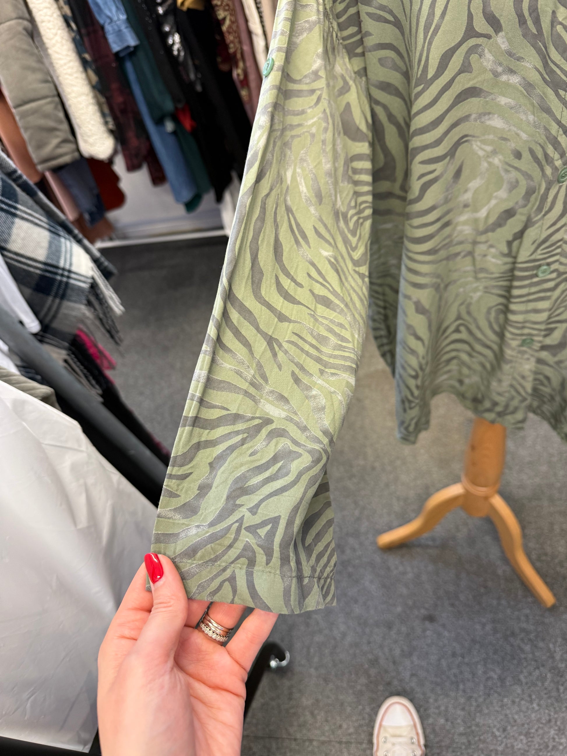 Animal print adjustable sleeve longline shirt