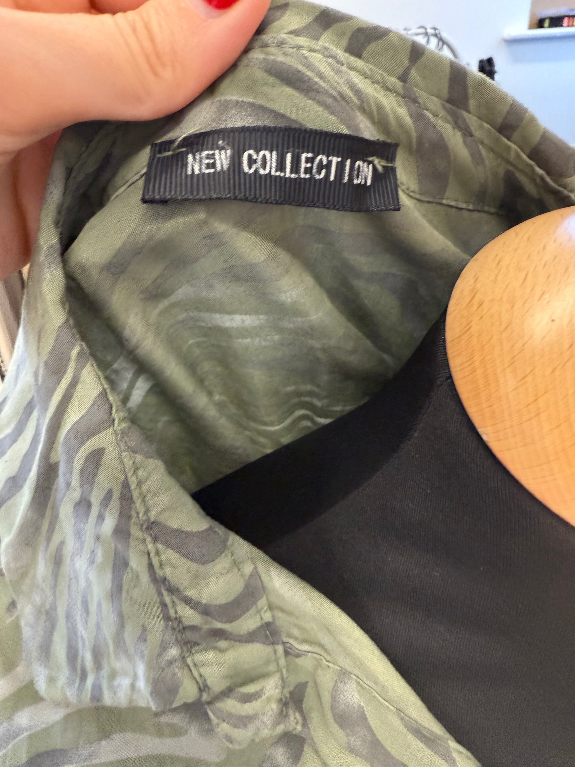 Animal print adjustable sleeve longline shirt