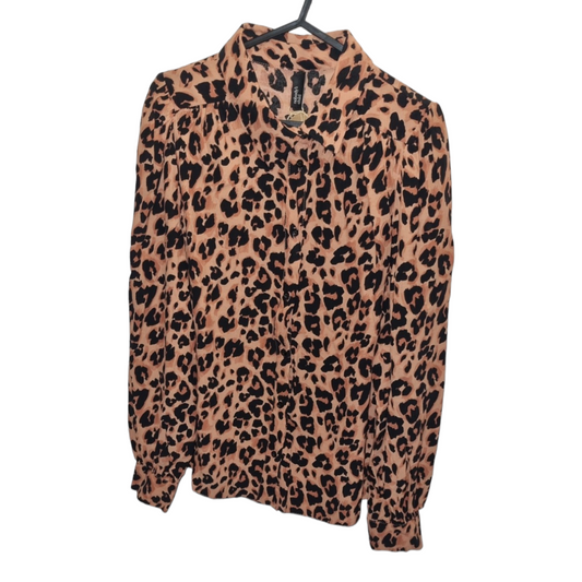 Leopard print puff sleeve button blouse