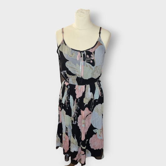 Yumi floral pleated dress