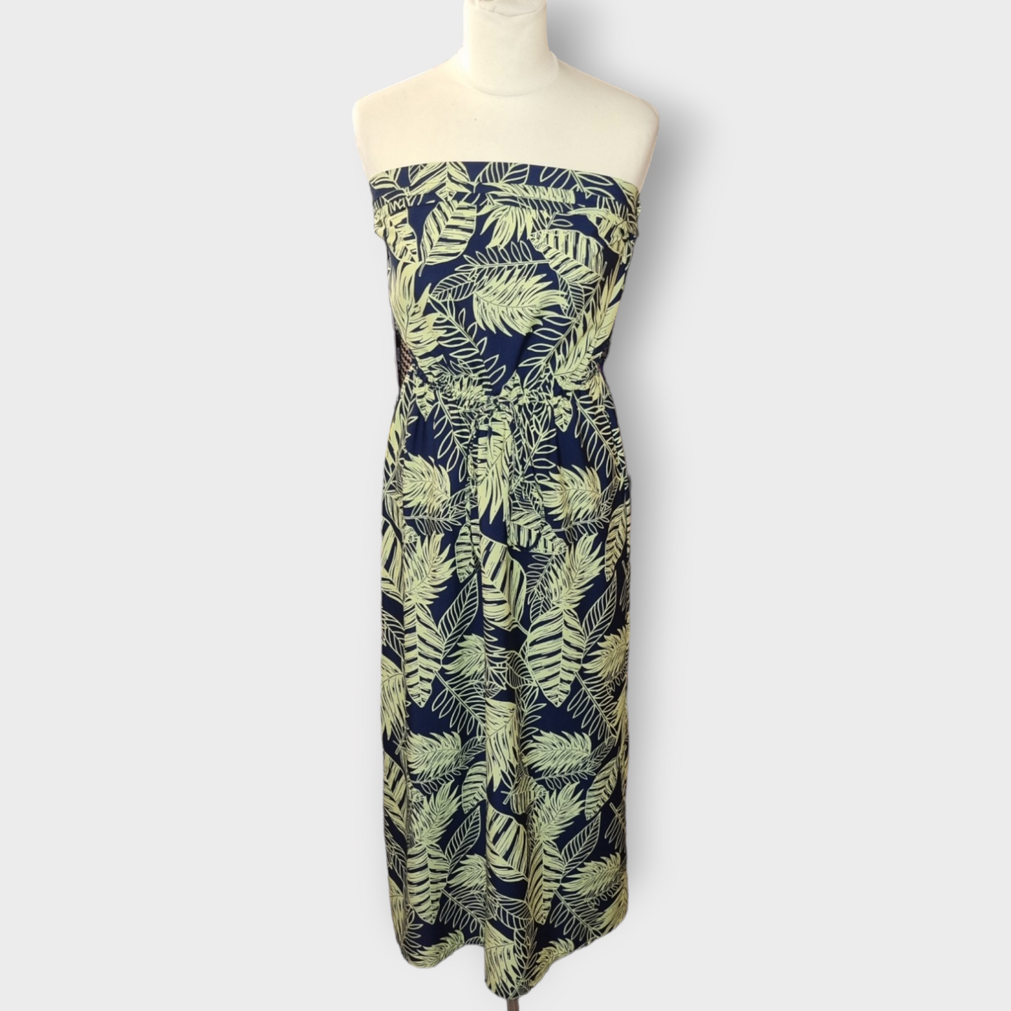 Strapless tie waist bold print maxi dress